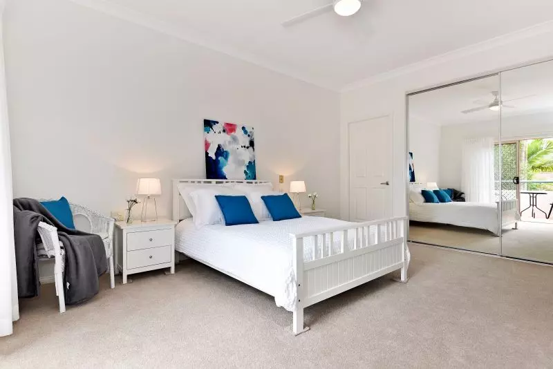 Popular fully refurbished north facing first floor apartment