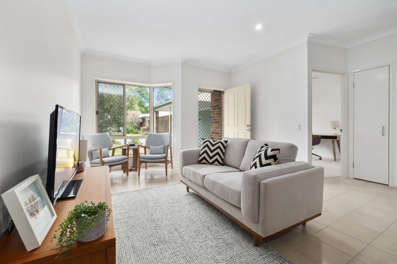 Neat and tidy unit close to amenities