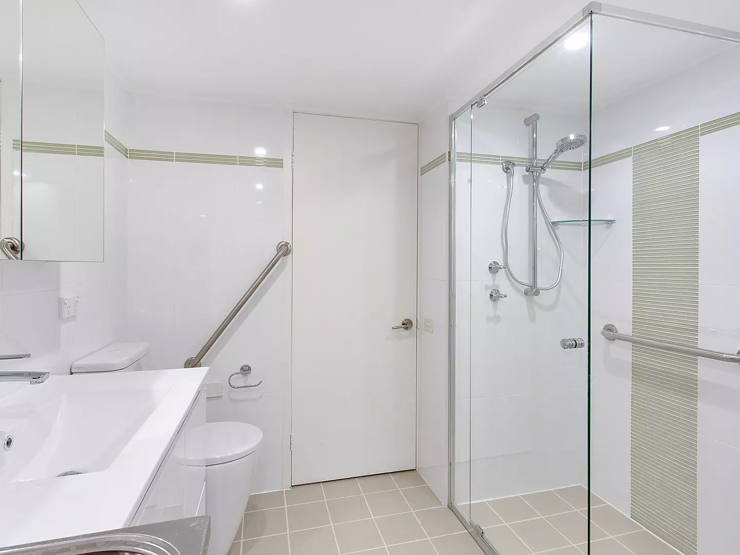 122/36-42 Cabbage Tree Road Bayview, NSW 2104