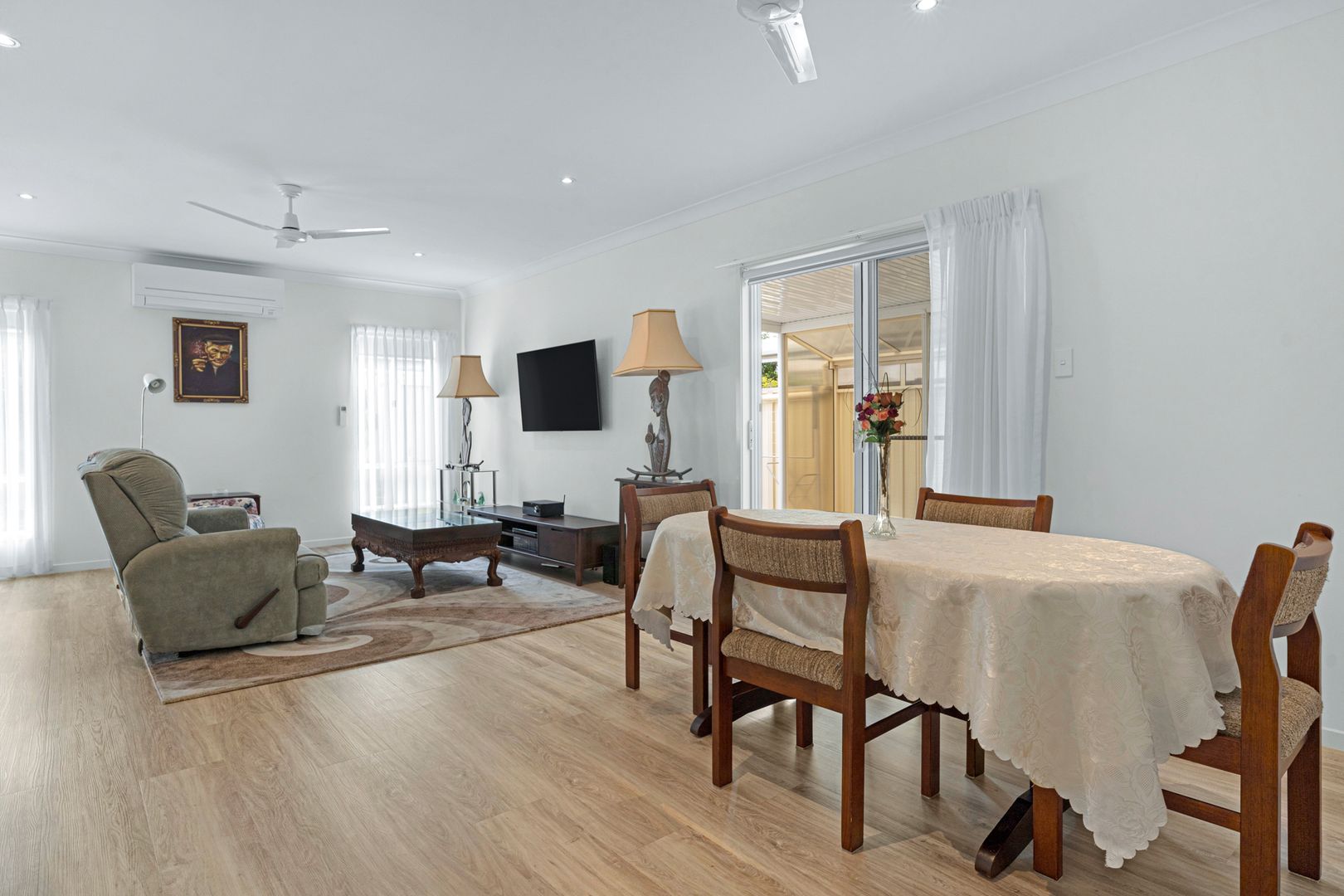 HOME 180 PALM LAKE RESORT TRUGANINA