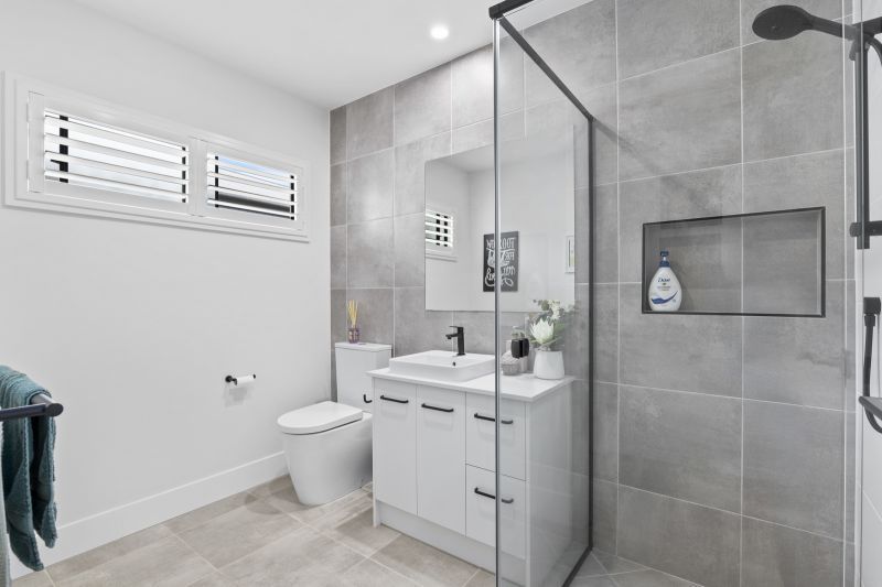 Site 135 - Established Kalbar