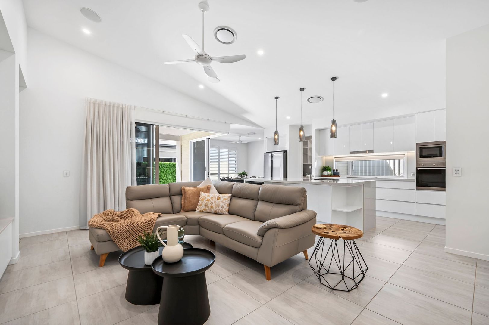 Relaxed Coastal Retirement Living – Comfort, Community & Convenience