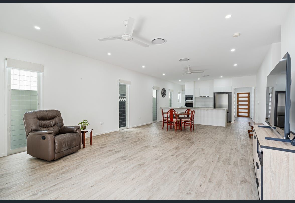 Space, Comfort and Relaxed Coastal Living