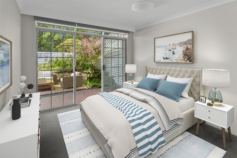 Newly renovated ground floor unit with easy access, large rear courtyard, close to the clubhouse.