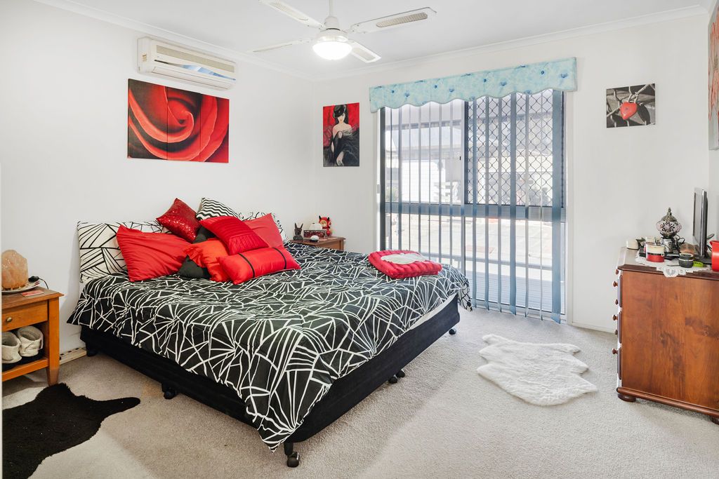 Neat as a pin 3 Bedroom, 2 bathroom in sought after Palm Lake Resort Bethania