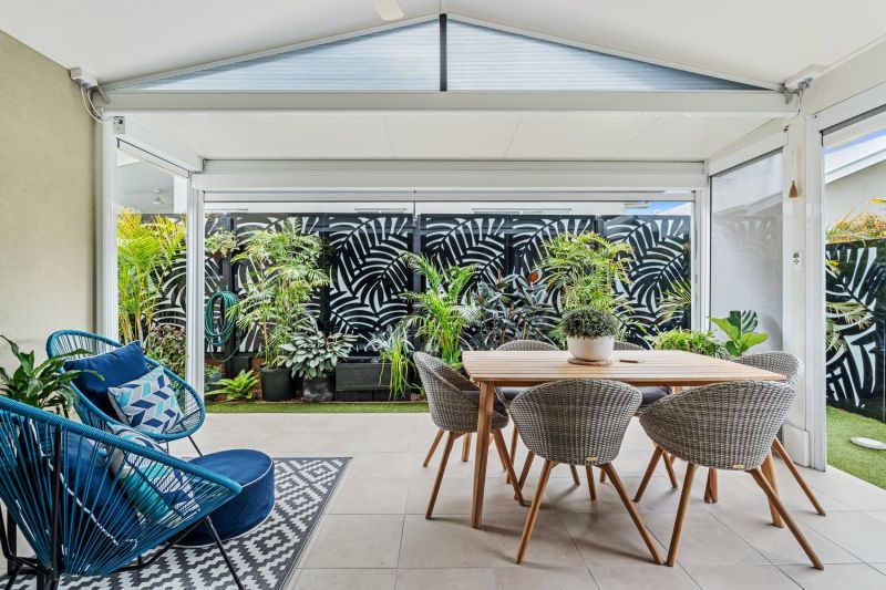 Beautifully Presented Home with Waterway Views