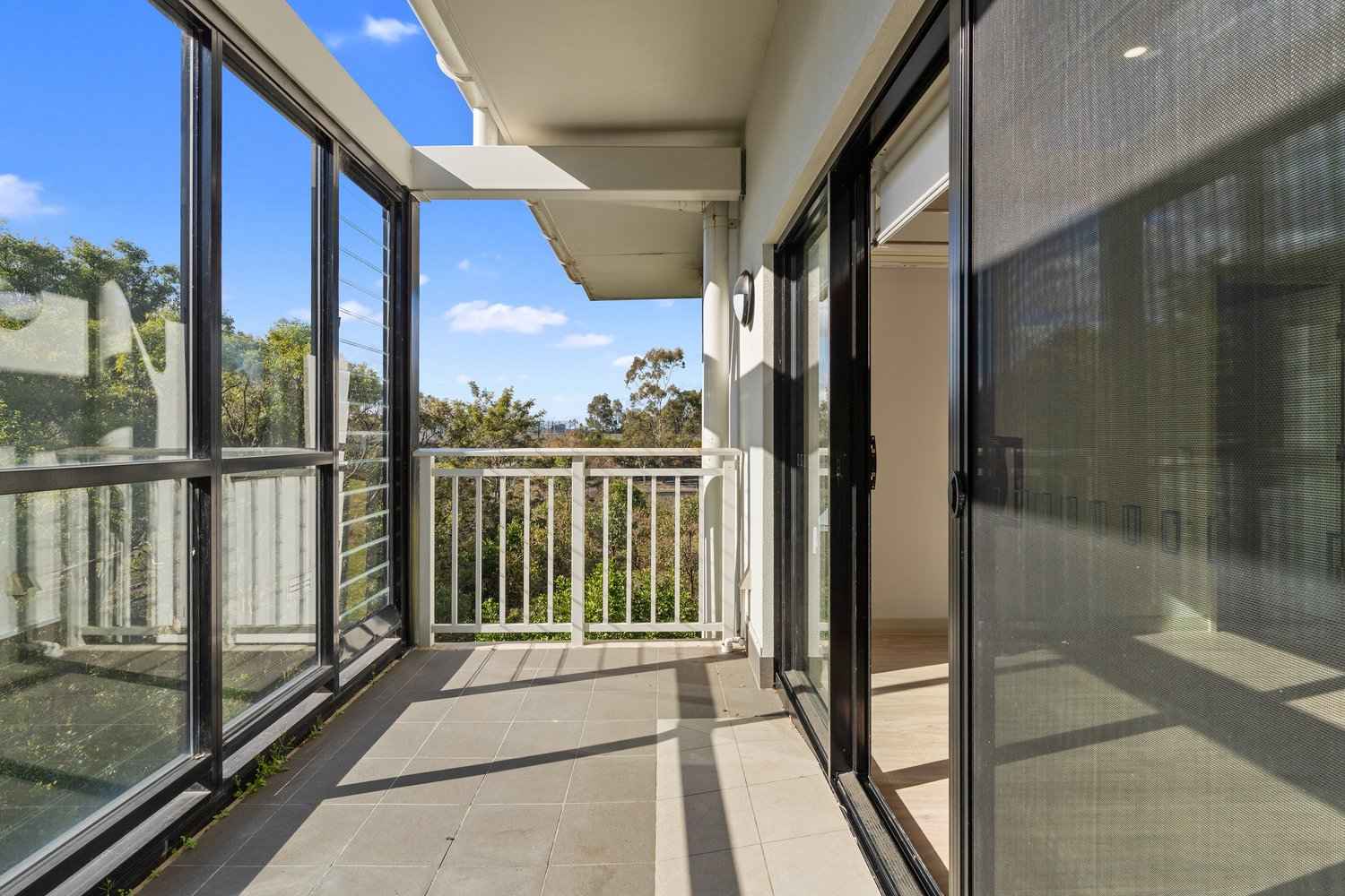 Low-maintenance two-bedroom apartment in well-connected community