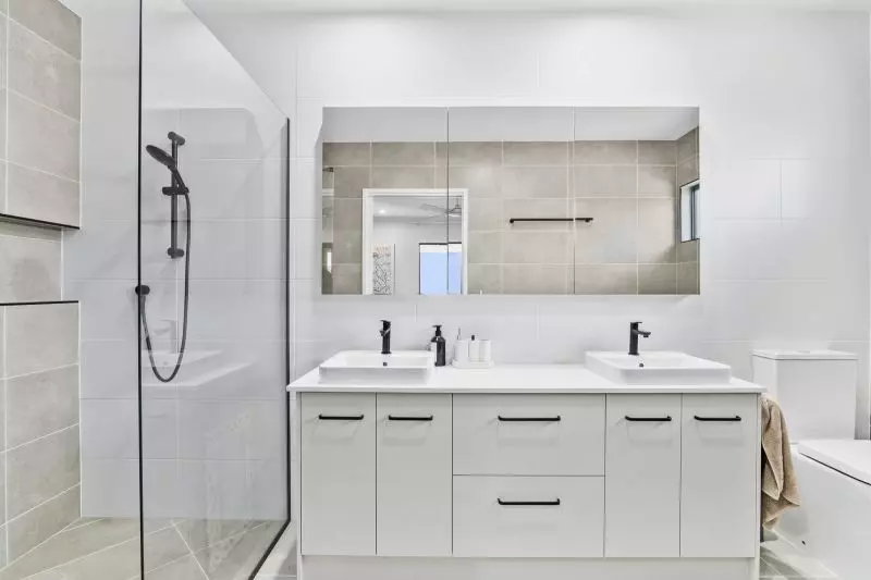 Site 100 - Established Lillydale