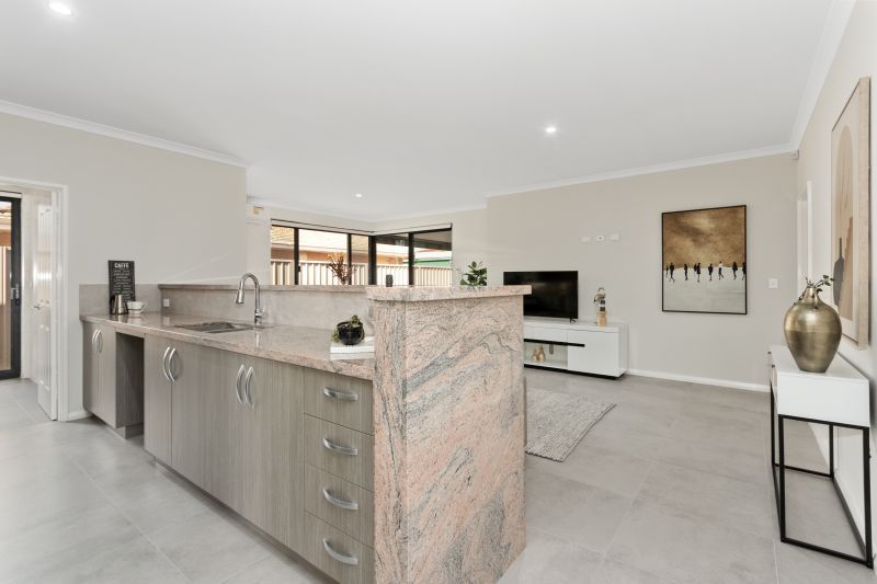 Fabulous Brand New Family Home!