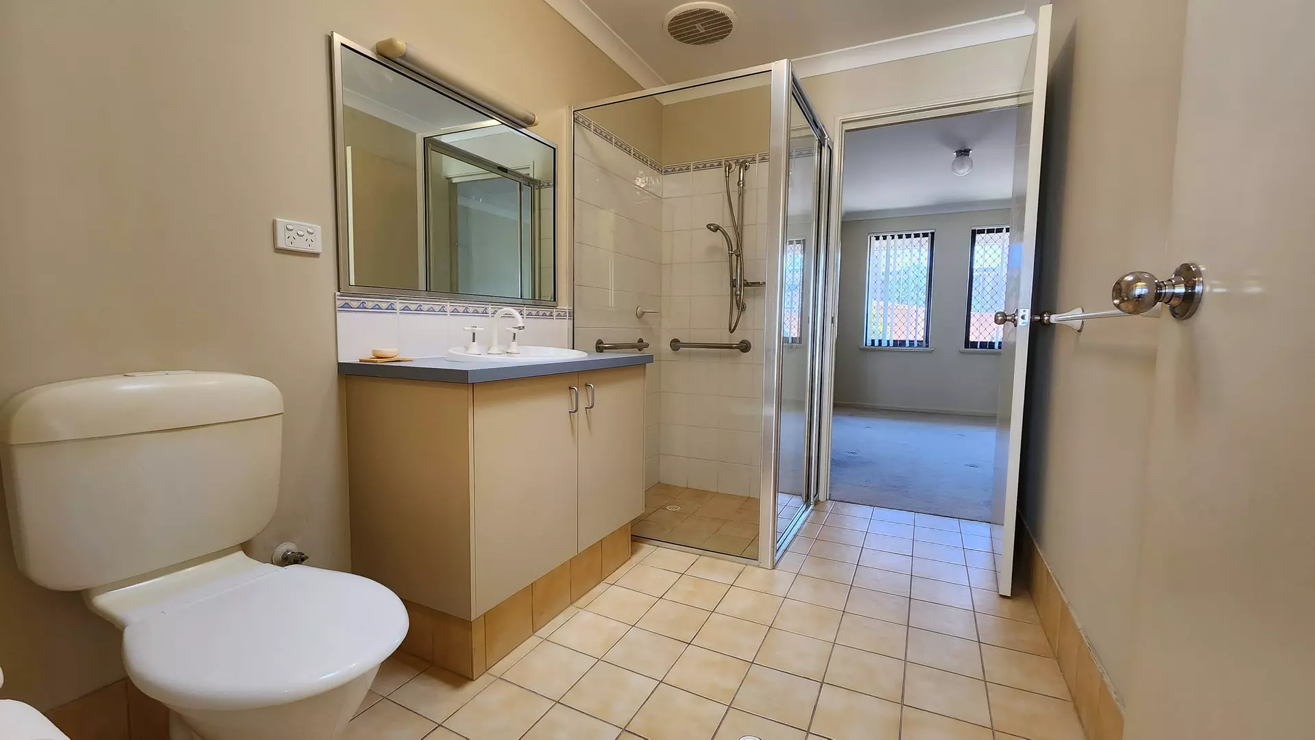 Over 55's - 2 bedroom Independent Living Unit in a Retirement Village - Innaloo 