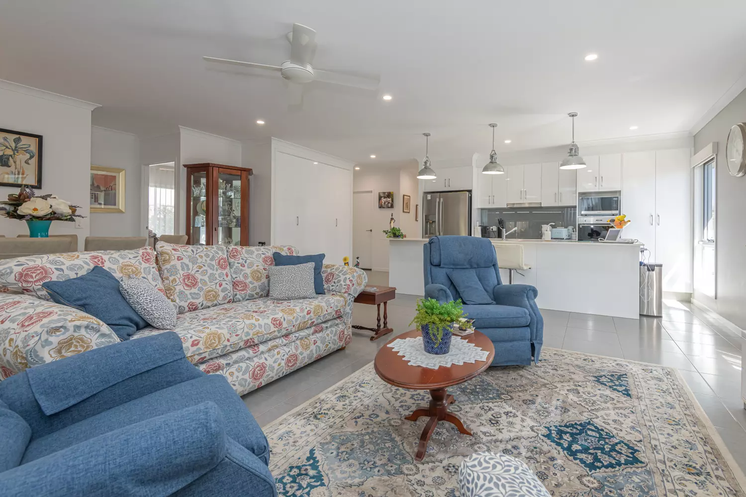 Modern Elegance in the Waratah Design 