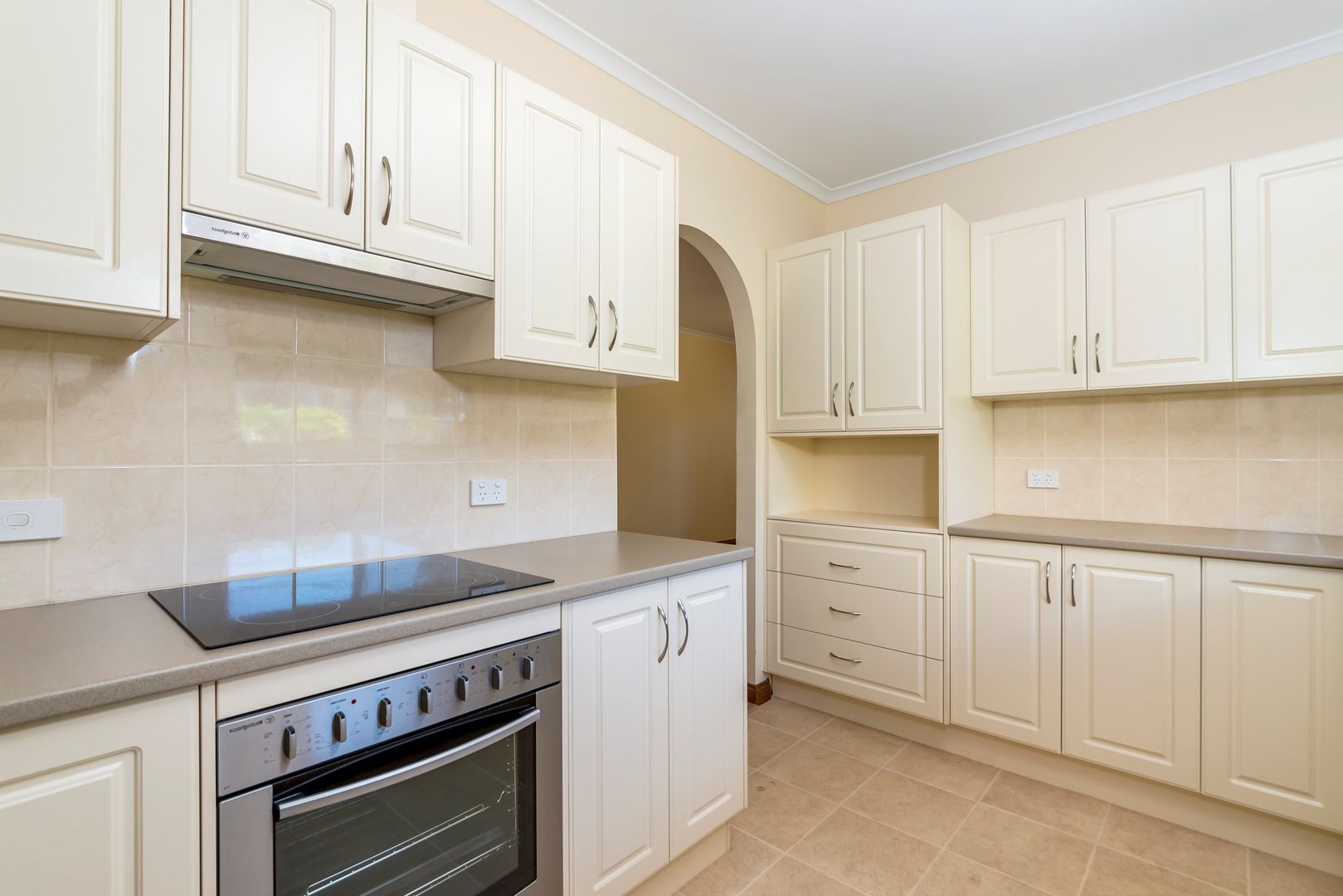 Two Bedroom - Easy Walk to Main Street