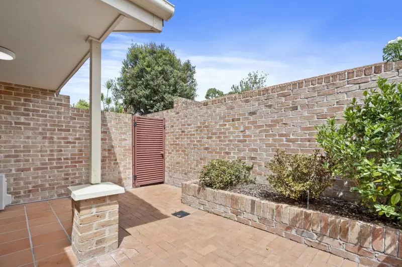 Generous 1-Bed Villa in the Heart of the Village