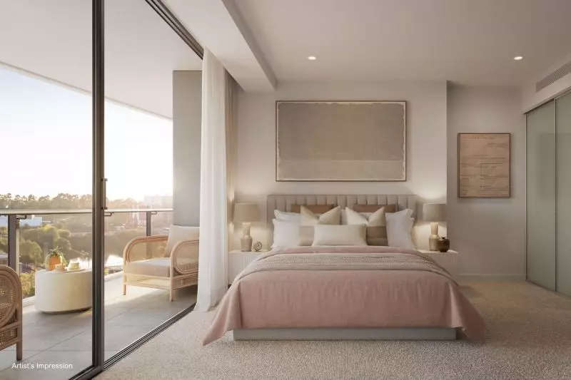 Oversized 3-bed apartment with district view