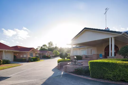 Experience a relaxed lifestyle by the bay at Cleveland Manor