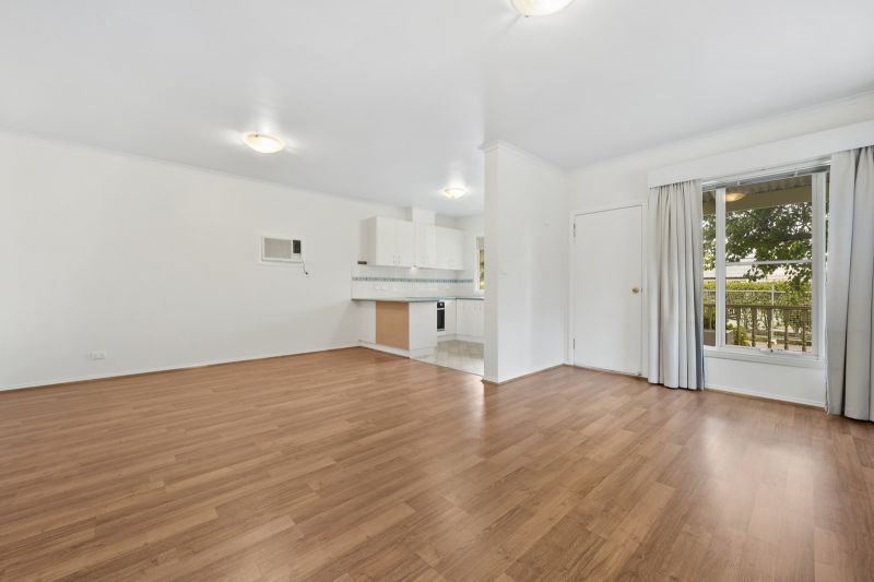 Two Bedroom Home Close To Clubhouse and Pool