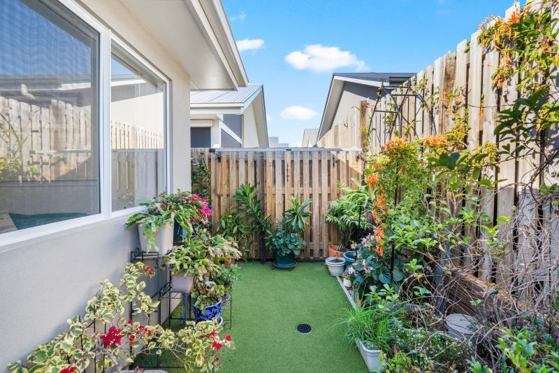 Downsize in Style!

Embrace a relaxed lifestyle in this north-facing one-bedroom home, plus study.