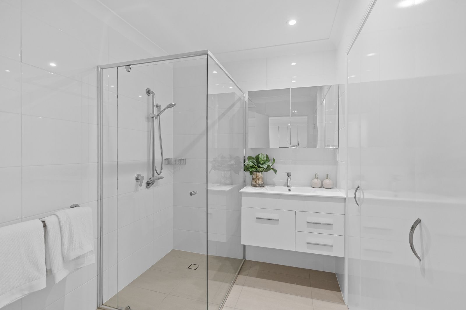 Top-level one-bedroom serviced apartment