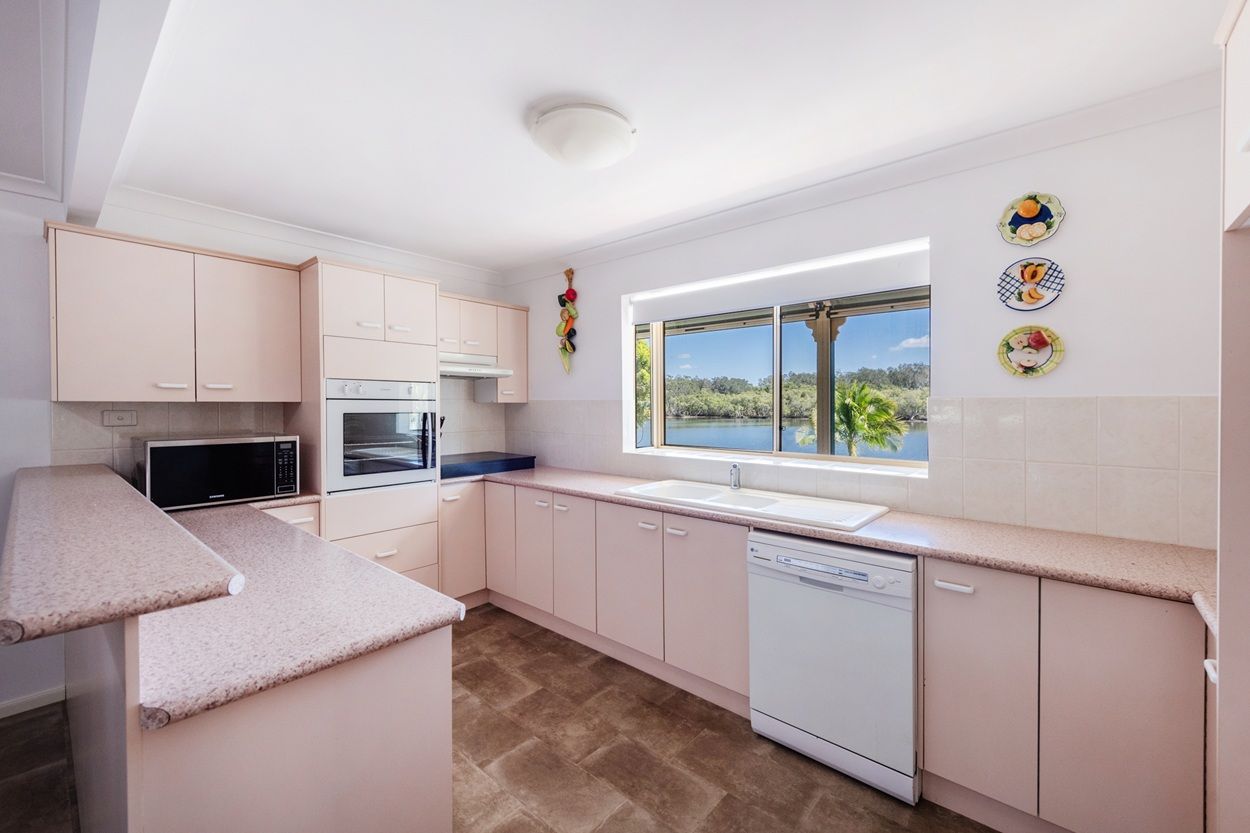 Palm Lake Resort Yamba - Oyster Cove