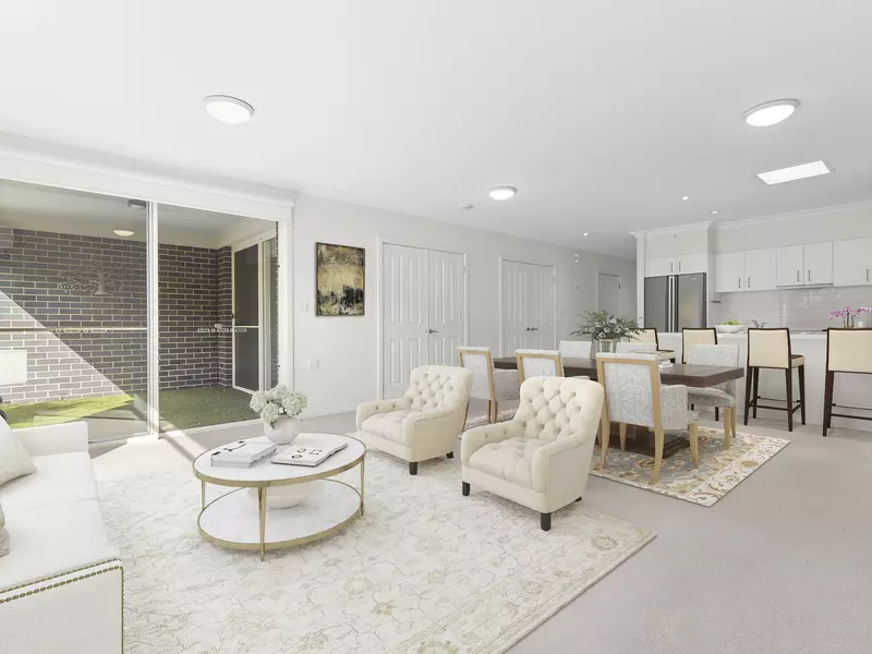 Stylish Villa with Private Alfresco Haven