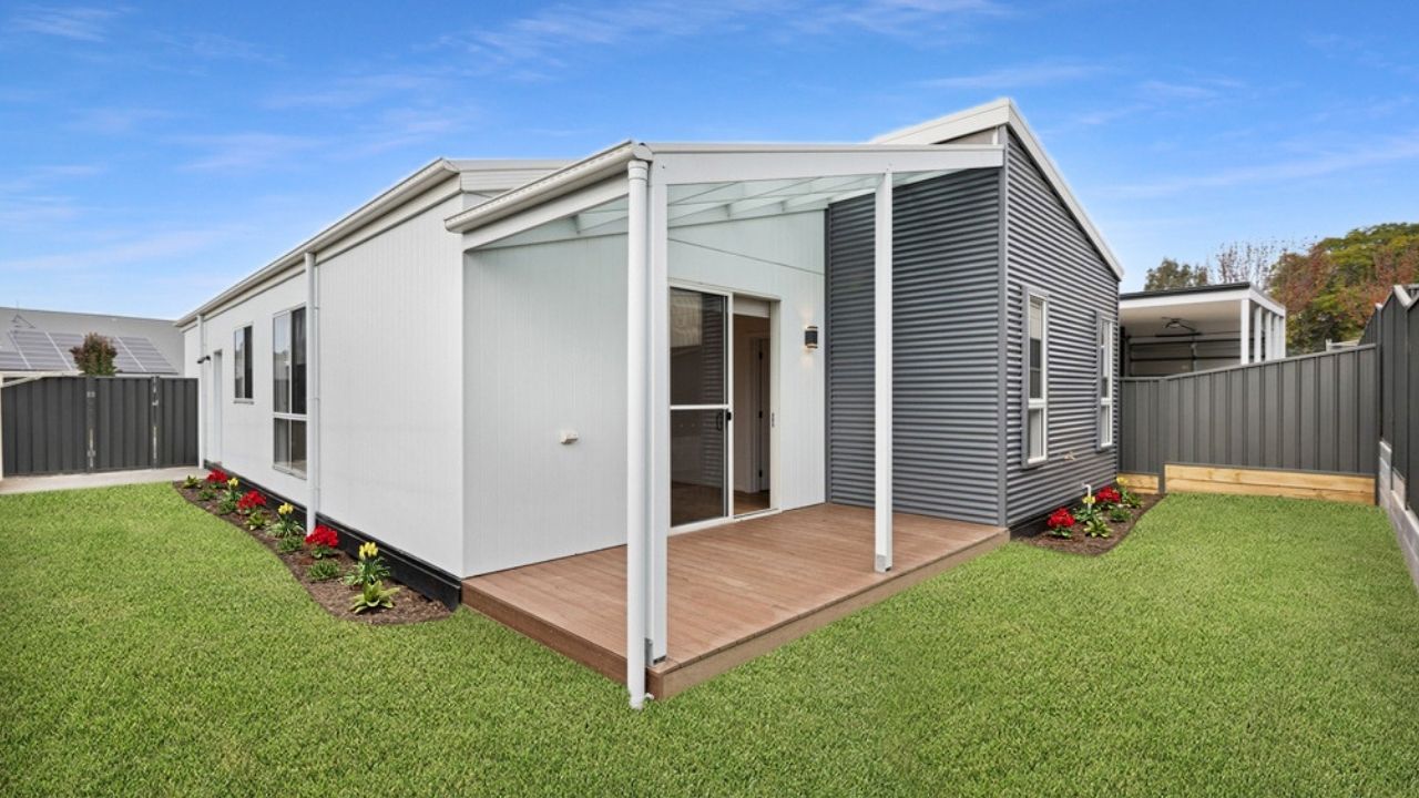 Discover the perfect combination of style and function in the Chandler - Lot 43.