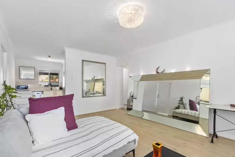 Charming Yokine Gem!