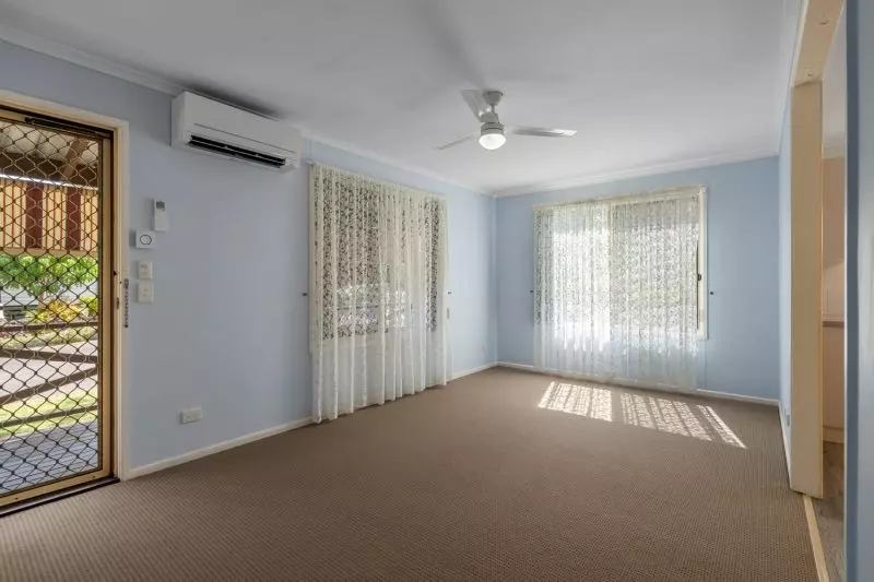 Fresh, Easy Living with Private Front Deck