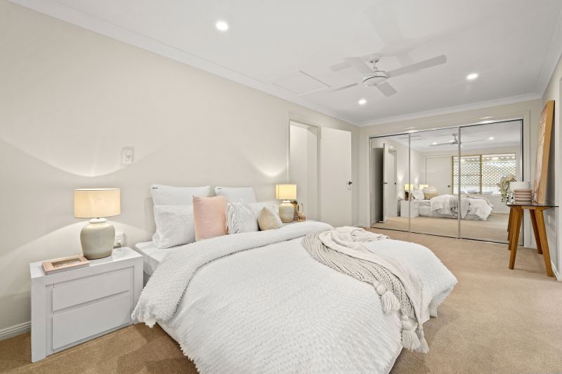 Spacious home just steps away from village amenities and Erina Fair