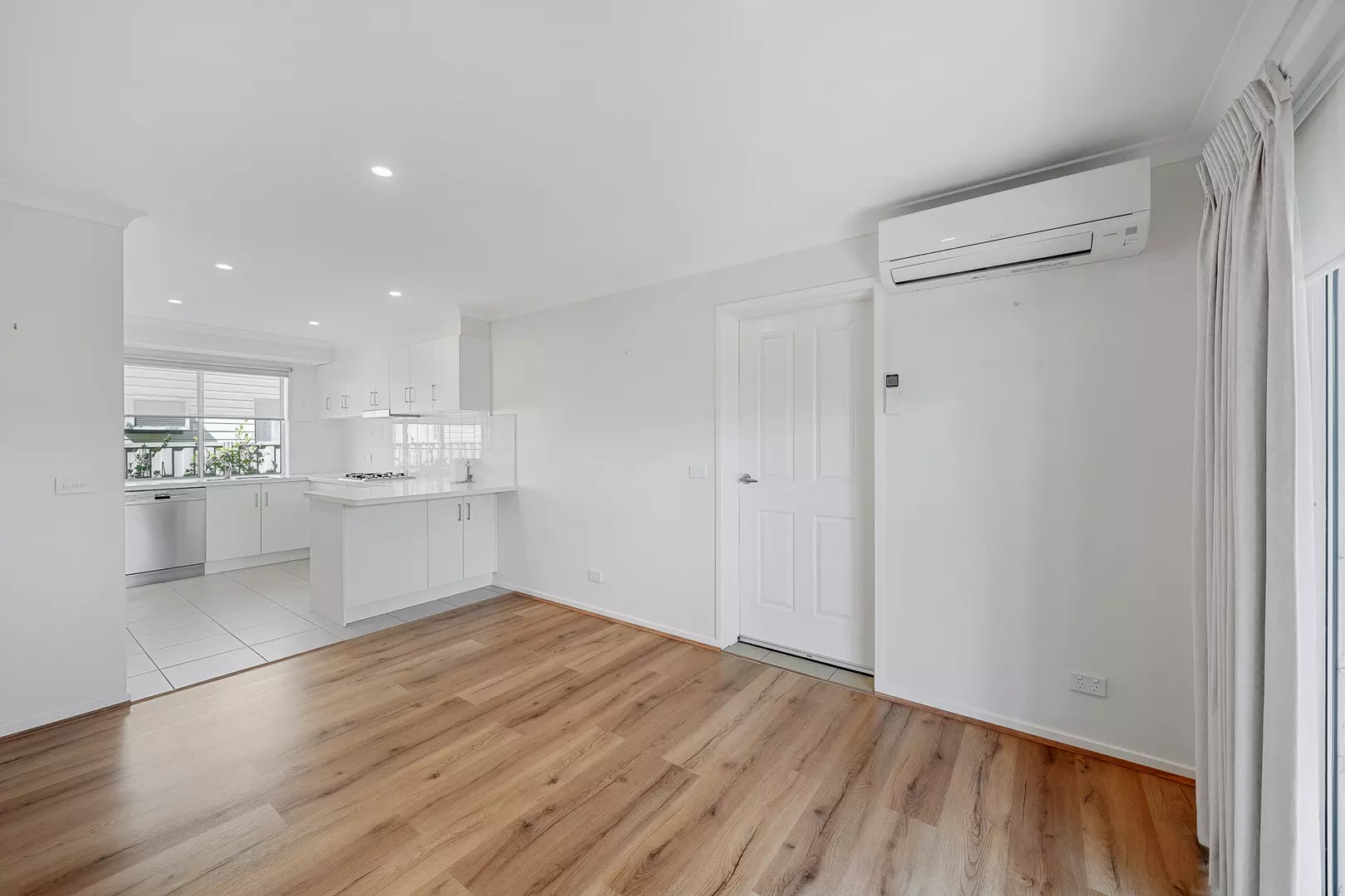 1 Hollydene Court - Palm Lake Resort Willow Lodge