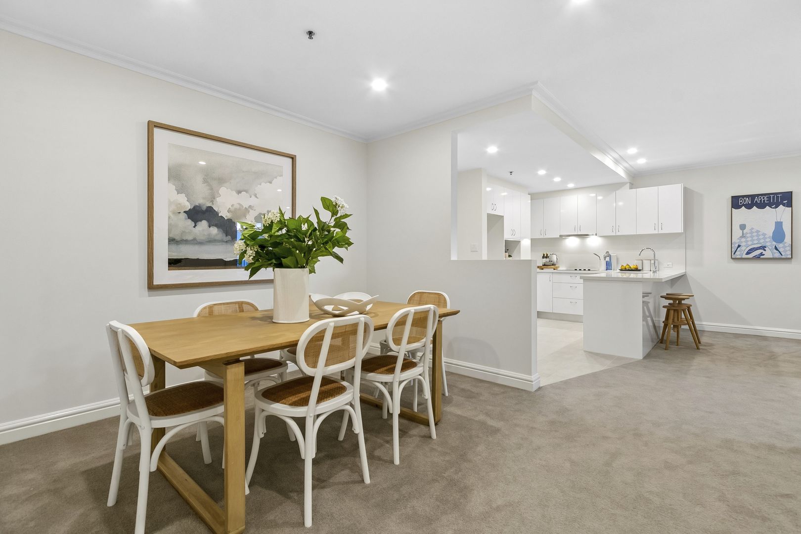 Light, bright & spacious one-bedroom apartment