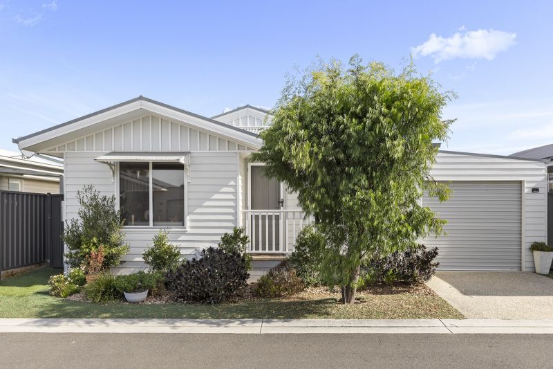 Bright Two Bedroom Home with Study - 6 years old, located to the rear of the village in a quiet area.