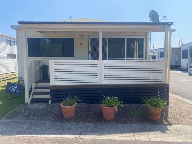 Neat & Tidy 1 Bedroom Home with views