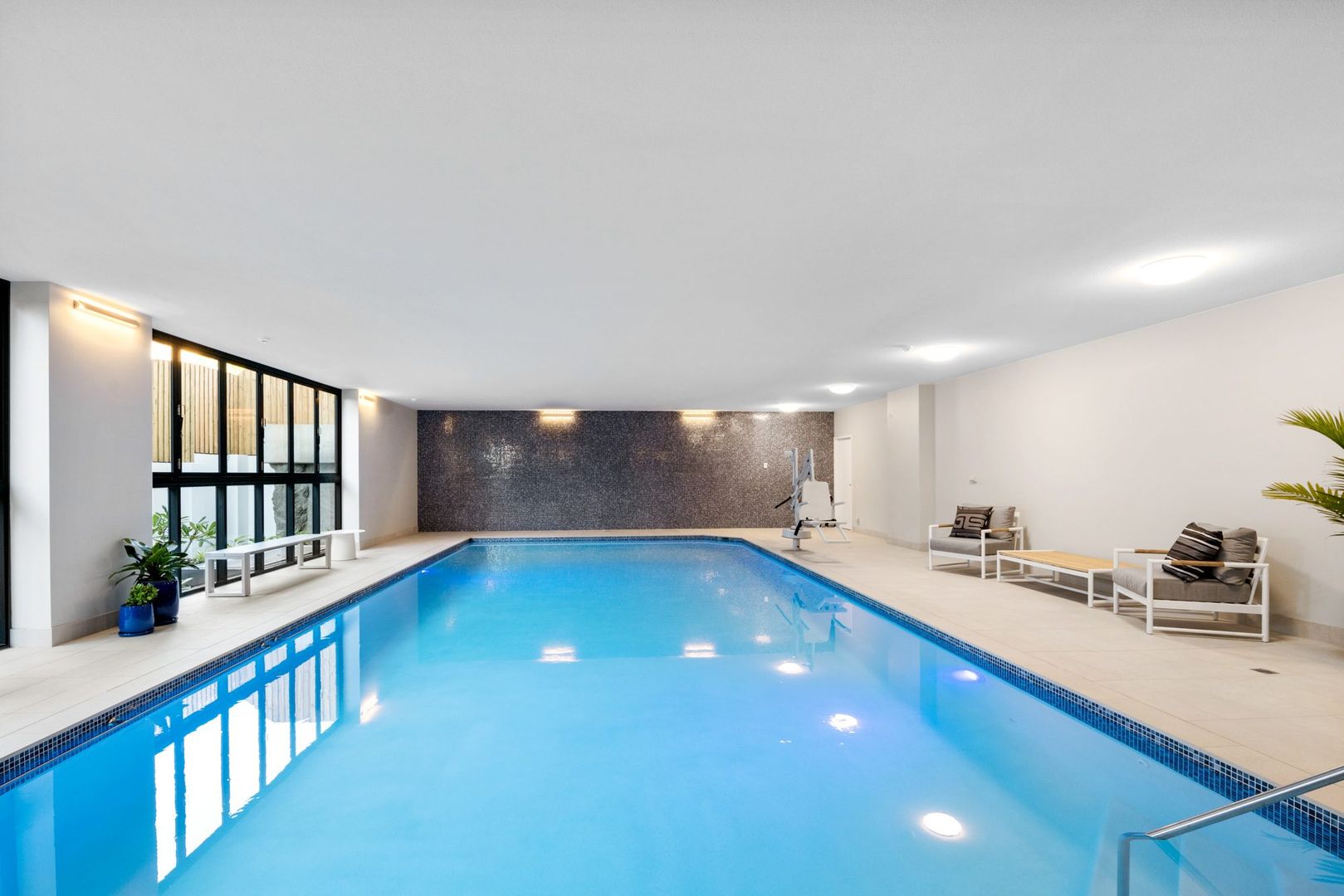 Bright and spacious, north-facing apartment