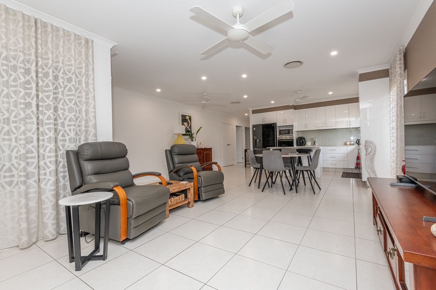 Travel, Relax, Entertain - The Ultimate Over-50’s RV Home 