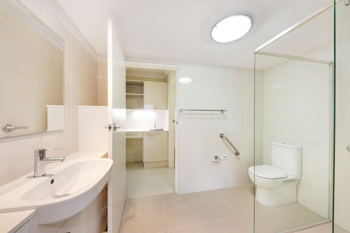 Beautifully renovated 1 bedder with a North facing balcony and complete privacy