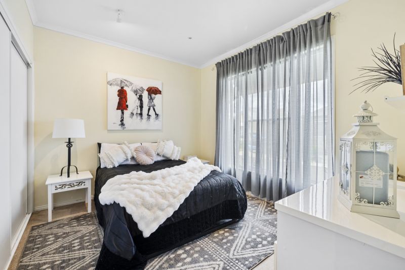 Beautifully Updated Modern Retreat