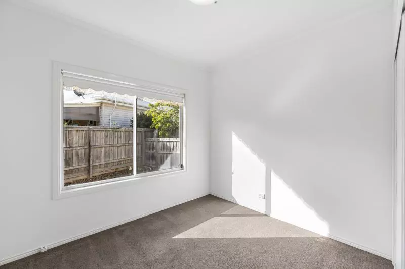 Spacious Modern Living - Peaceful Surrounds