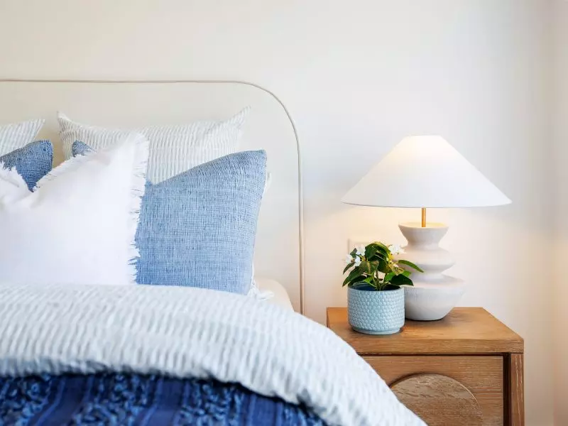 Elegant living by Shortland Waters golf course