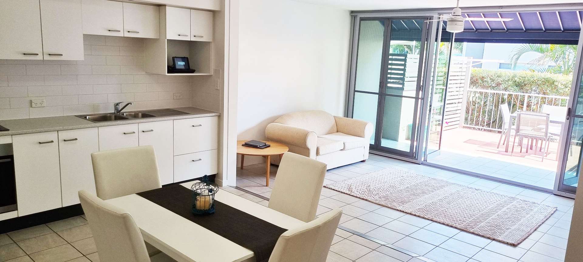 Modern One Bedroom Apartment with External Patio