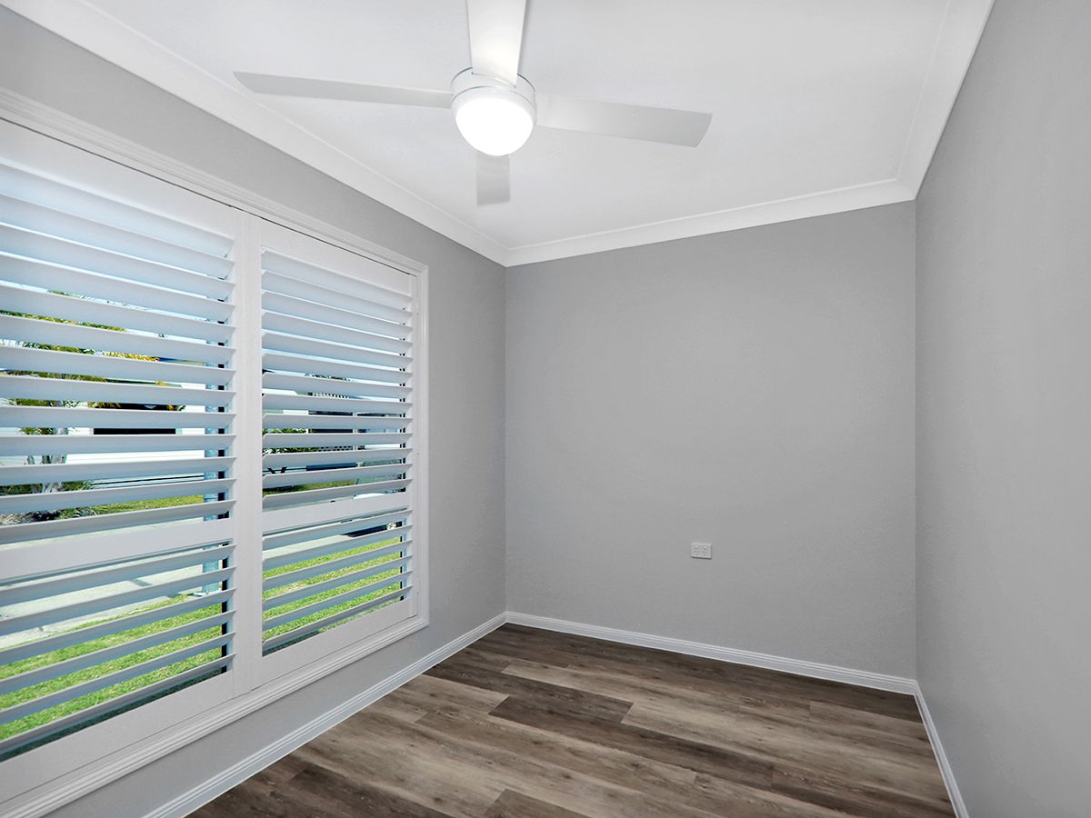 Villa - 2 Bedroom + Enclosed Sun Room + Renovated - SOLD!