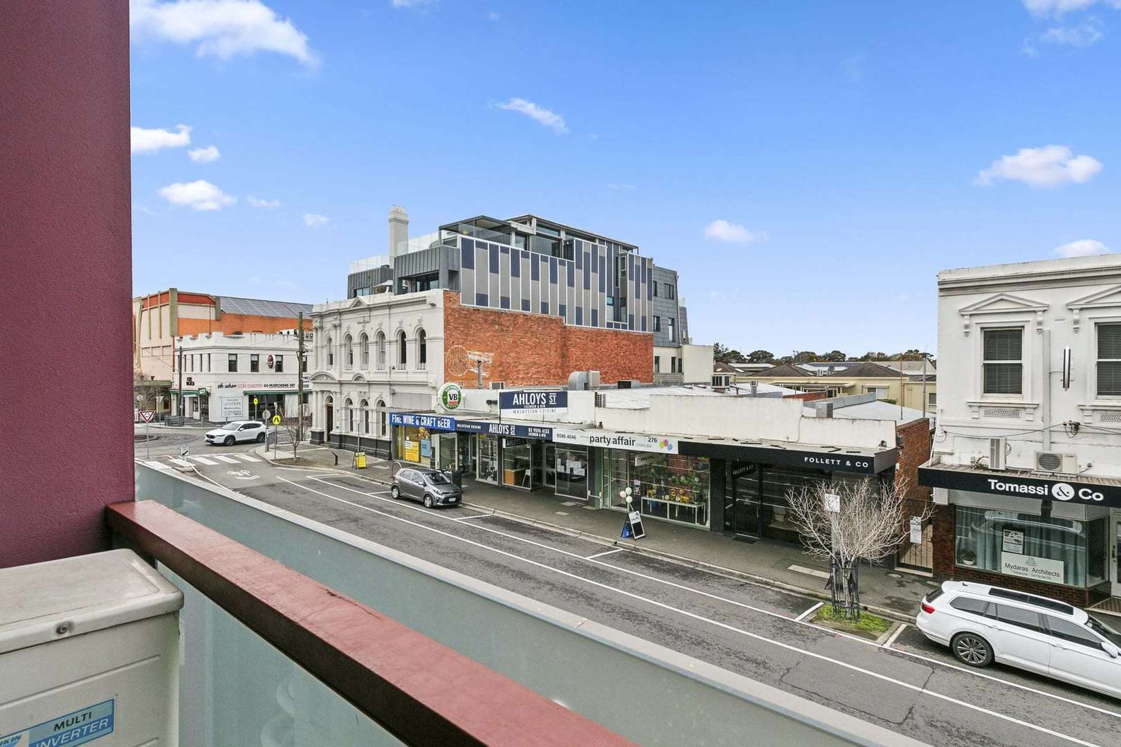 Modern, Light-Filled Apartment with Balcony and Secure Parking