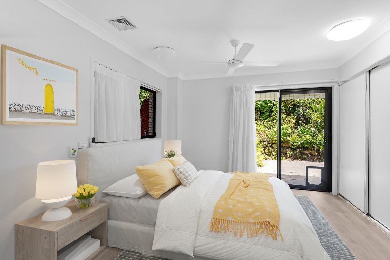 Spacious one-bedroom apartment with private courtyard