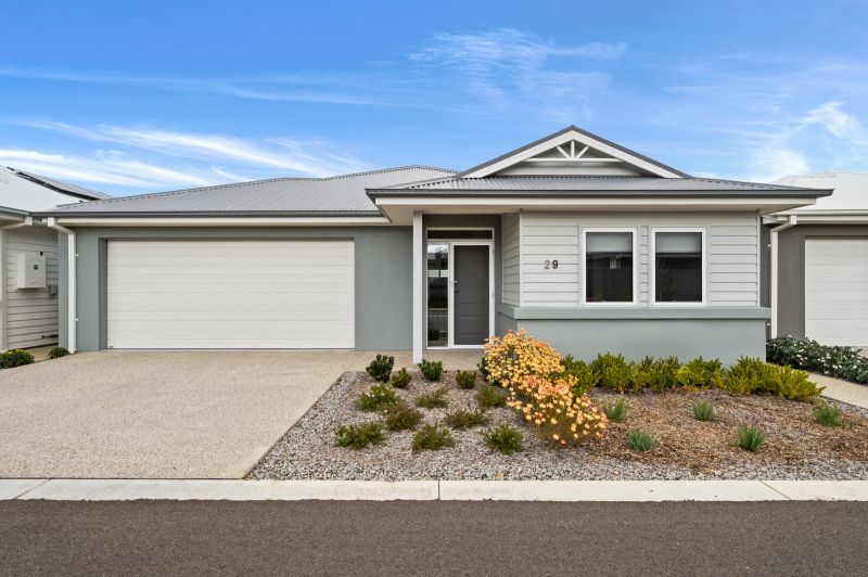 Relaxed Living with Style and Space!