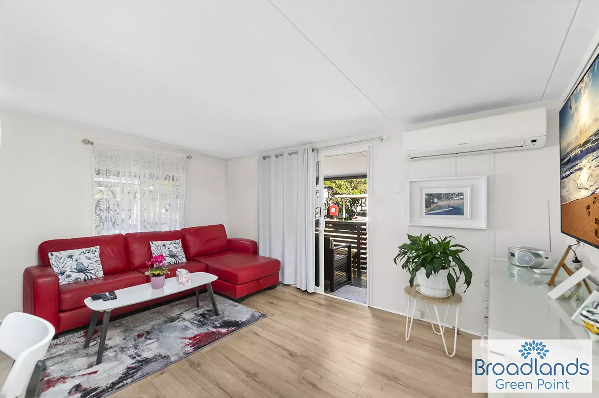 UNDER CONTRACT - Excellent Presentation - Super Low Maintenance - Easy Walk to Shopping Centre