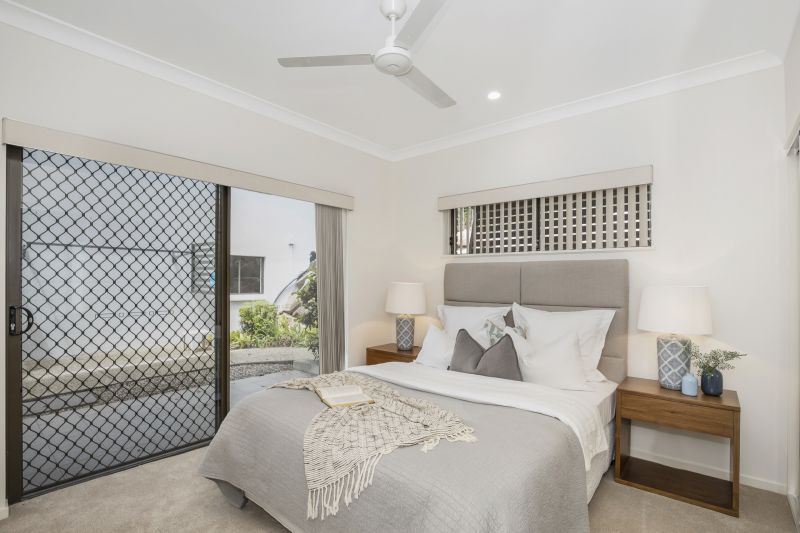 Spacious two-bedroom villa with detached garage