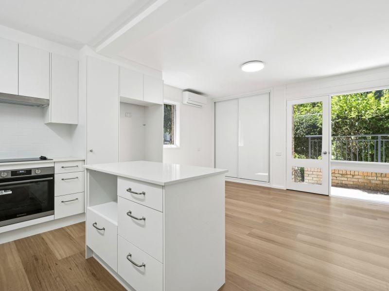 Cosy comfortable villa in a leafy, tranquil location