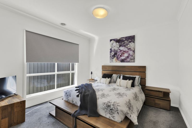 Lifestyle Communities Brookfield - Warm & modern appeal