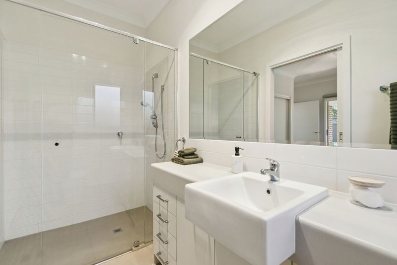 Bright Open Living, Court Location