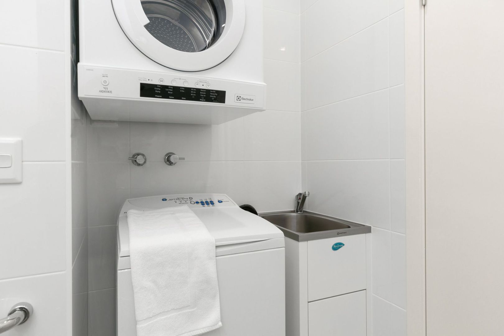 220/21 Gracemere Boulevard Peregian Springs, QLD 4573