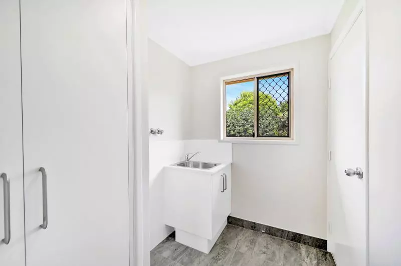 Lush garden surrounds with all the space you need!